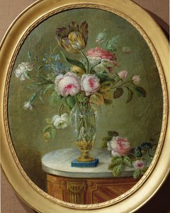Vase de fleurs sur une table